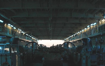 B-Roll: 11th MEU Marines, Sailors Conduct Ship to Shore Movement