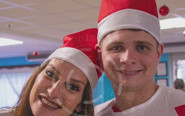 251205-SDB-Tree Lighting-NewsInFocus