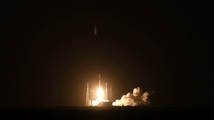 Starlink 6-82 Launches from Cape Canaveral Space Force Station