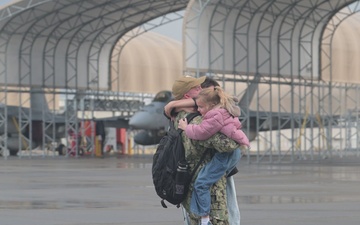 Carrier Air Wing 5 Returns to Marine Corps Air Station Iwakuni, Japan 2025