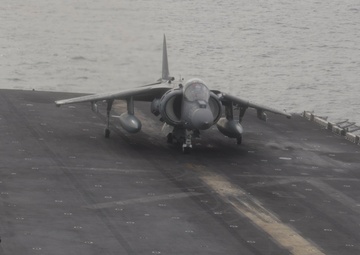 22nd MEU(SOC) | Harrier Flight Operations Aboard the USS Iwo Jima