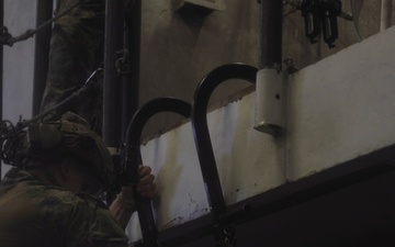 22nd MEU(SOC) | MSPF Conducts Hook and Climbing Training Aboard the USS Iwo Jima