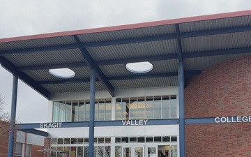 Washington National Guard TAG and Senior Enlisted Visit EOC