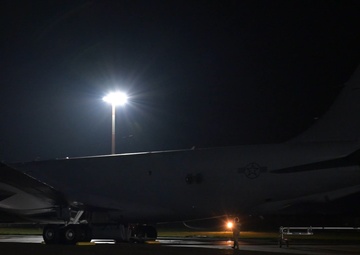 100 ARW Refuels 48 FW F35s