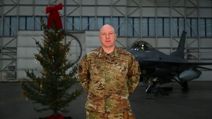 Tech. Sgt. McNutt, holiday greeting