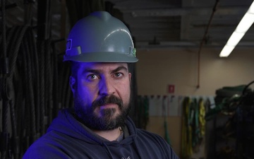 PNSY Code 740 Rigging Instructor Hero Shots