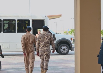 CSAF, CMSAF visit U.S. Central Command