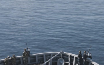 22nd MEU(SOC) | USS Fort Lauderdale Conducts a Strait Transit