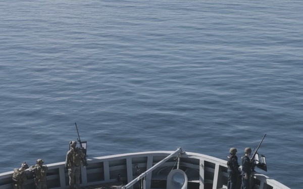 22nd MEU(SOC) | USS Fort Lauderdale Conducts a Strait Transit