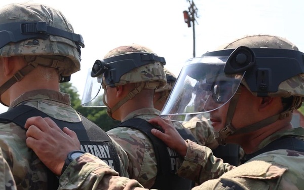 115th Military Police Company conduct Public Order Platoon Training