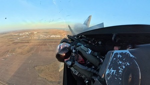 F-22 Raptor Aerial Demonstration Team Cockpit Footage - Vapor over Australia