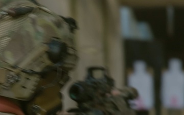 U.S. Reconnaissance Marines with the 24th MEU conduct close quarters tactics training