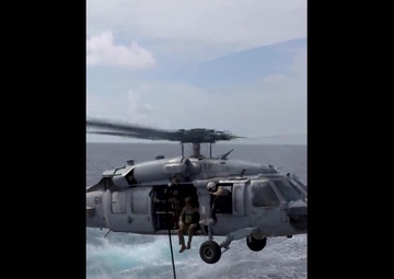 Frank E. Petersen Jr. conducts EOD training