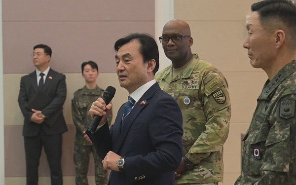 B-Roll Package: The Republic of Korea Minister of National Defense visits Camp Humphreys