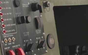 U.S. Army Soldiers Operate M30 Bridge Erection Boats in Rio Grande