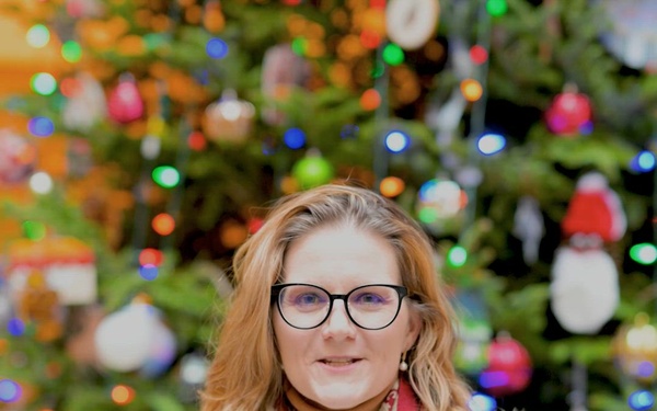 Dishin' the Dirt: "O Christmas Tree"