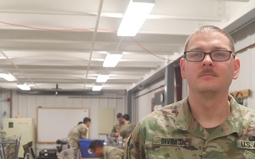 91J10 Quartermaster and Chemical Equipment Repairer Course guest instructor discusses supporting course at Fort McCoy