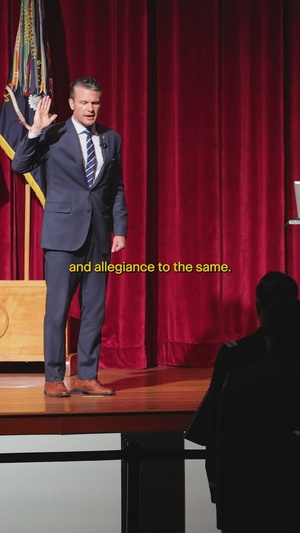 Secretary of War administers Commissioning Oath at OCS graduation