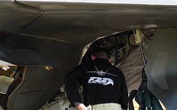 F-22 Raptor Aerial Demonstration Team performs at the Avalon Australia International Air Show 2025: B-Roll