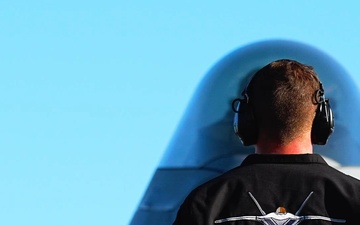 F-22 Raptor Aerial Demonstration Team performs at the Avalon Australia International Air Show 2025: Reel 2