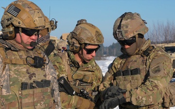 3-8 Cav conducts platoon STX patrol and react to contact