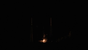 Starlink 6-100 Launches from Cape Canaveral Space Force Station