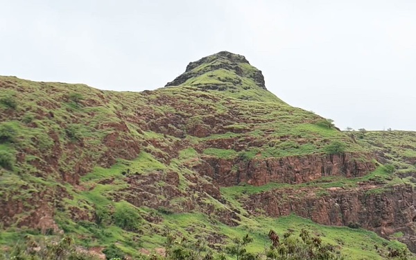 Joint Base Pearl Harbor-Hickam Commander visits MA'O Organic Farms for REPI Program