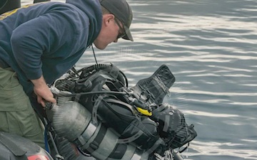 UCT ONE VISITS NSA SOUDA BAY