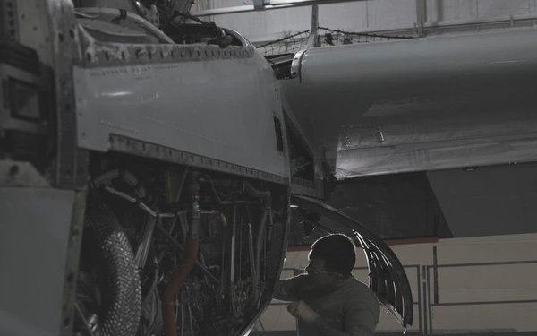 Aircraft Structural Maintenance Technician