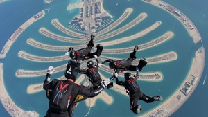 CW2 Jennifer Davidson - Golden Knight to Blackhawk Pilot