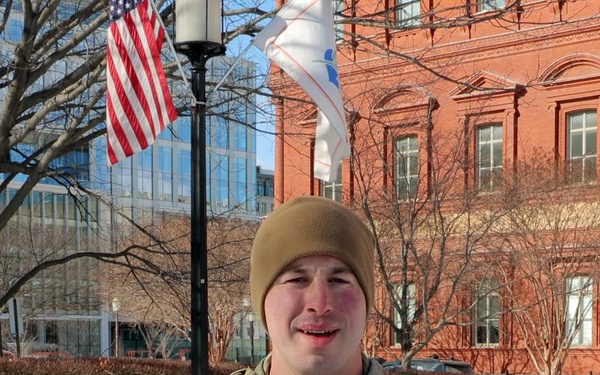 Alabama Guardsmen Send Message Home While Serving on D.C. Safe and Beautiful Mission