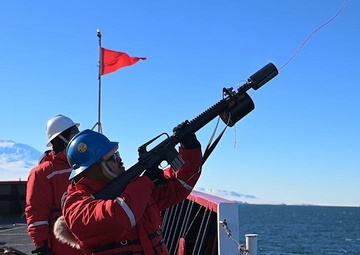 USCGC Polar Star (WAGB 10) conducts shoulder-launched line throwing gun (SLTG) training during Operation Deep Freeze 2026