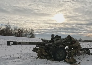 4-319 Sets up M119M3 Howitzers in GTA
