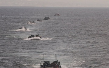 B-Roll: 11th MEU Marines, Sailors Conduct Well-Deck Operations Aboard USS Comstock