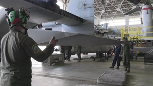 VMM-262 maintains MV-22B Ospreys during Nansei Sword 26