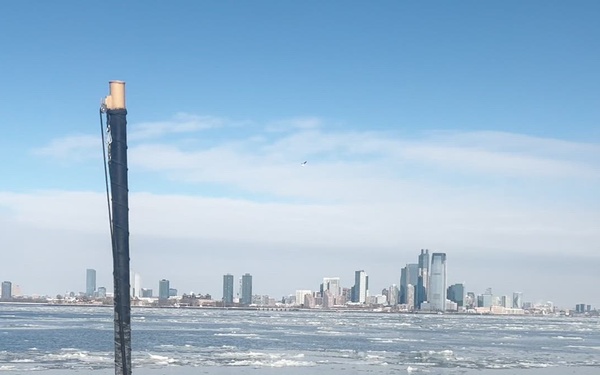 Coast Guard Cutter Hawser Conducts Icebreaking Operations in New York Harbor