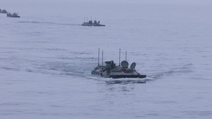 QUART 26.2 B-Roll: 3rd AA Bn. conduct Ship to Shore training onboard USS Makin Island