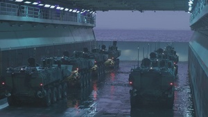 QUART 26.2 B-Roll: 3rd AA Bn. conduct night Ship to Shore operations onboard USS Makin Island