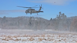 120th Field Artillery Soldiers conduct winter sling-load ops with Black Hawk, Chinook helicopters, Part 7