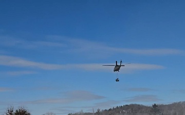 120th Field Artillery Soldiers conduct winter sling-load ops with Black Hawk, Chinook helicopters, Part 9