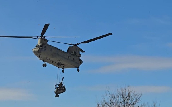 120th Field Artillery Soldiers conduct winter sling-load ops with Black Hawk, Chinook helicopters, Part 13