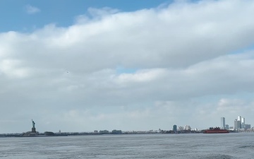 B-ROLL: CGC Hawser Conducts Winter Operations in New York City