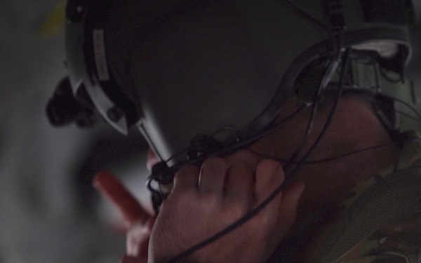 1-214th GSAB Aviators Maintain Readiness With CH‑47F Training Flight