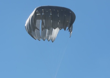 Marines With HMH 461 Participate in Air Logistics Course