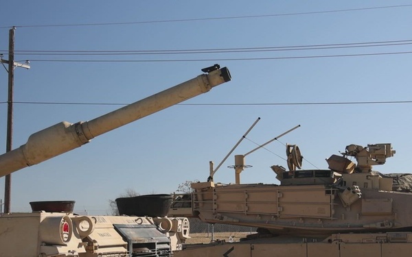 2-12 Cav maintains their tanks in preparation for gunnery