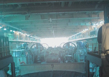 11th MEU Marines, Sailors Conduct Ship to Shore Operations Aboard USS Boxer