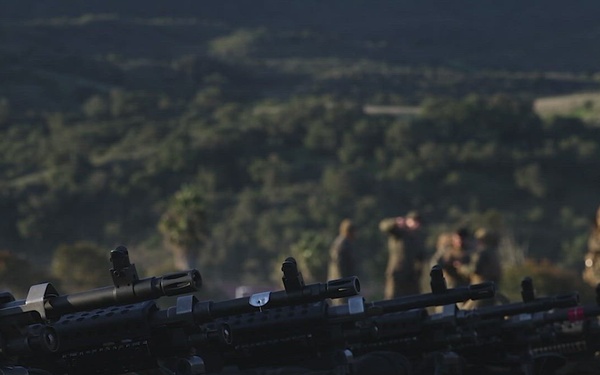 1st CRR and 1st Marine Division Marines conduct machine gun range