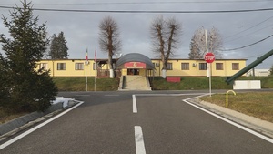 Dynamic Front 26  CPX (B-Roll)