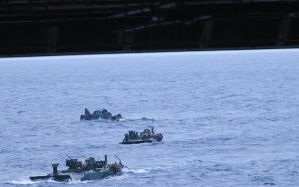 31st MEU | Kilo Company executes ship-to-shore operations