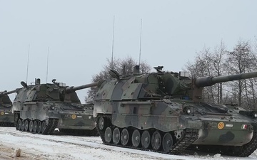 Dynamic Front 26: Italian PzH 2000 Maneuvers